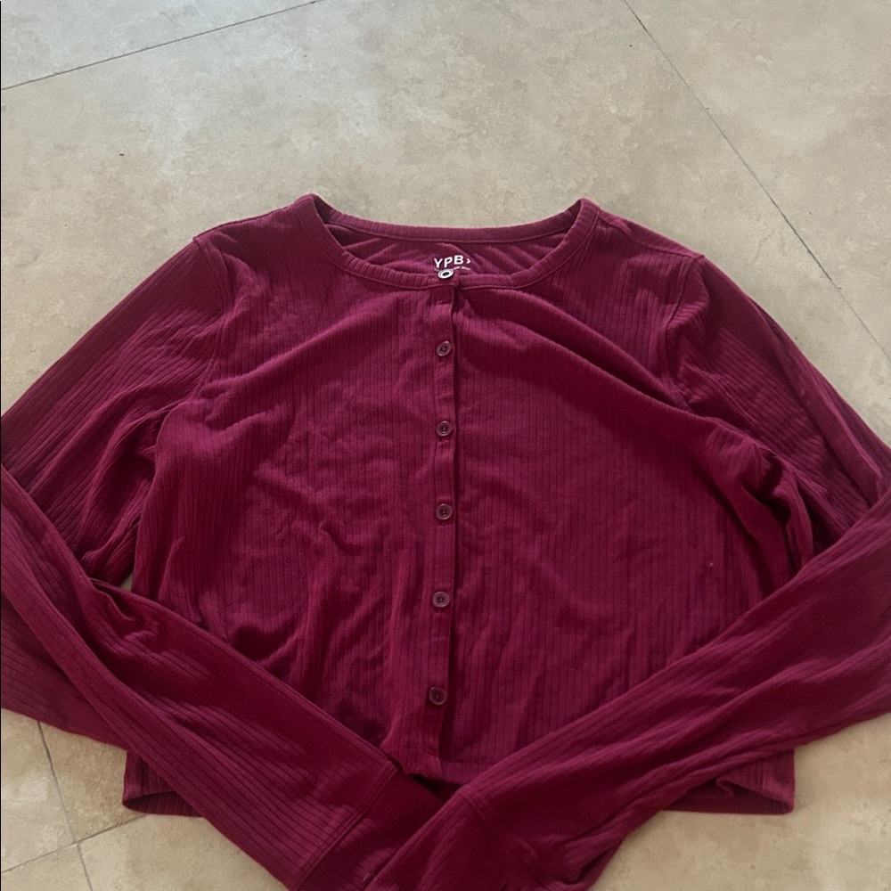 Abercrombie Women's Ribbed Button-Front Long Sleeve Top in Burgundy